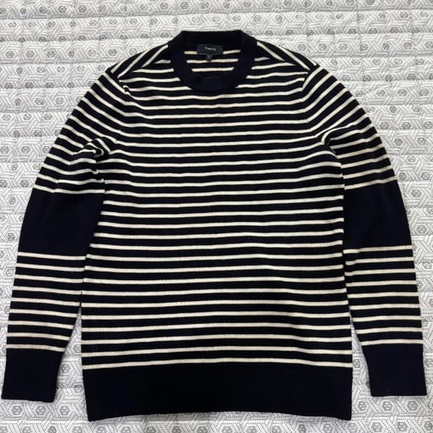 한섬 띠어리 스트라이프 니트 55