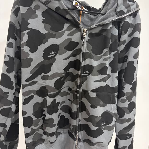 베이프 후드집업 팔아요