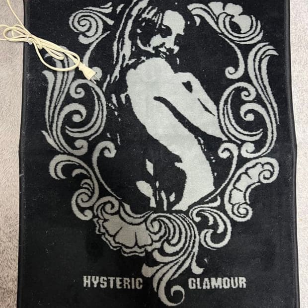 히스테릭 글래머 핫카페트 러그