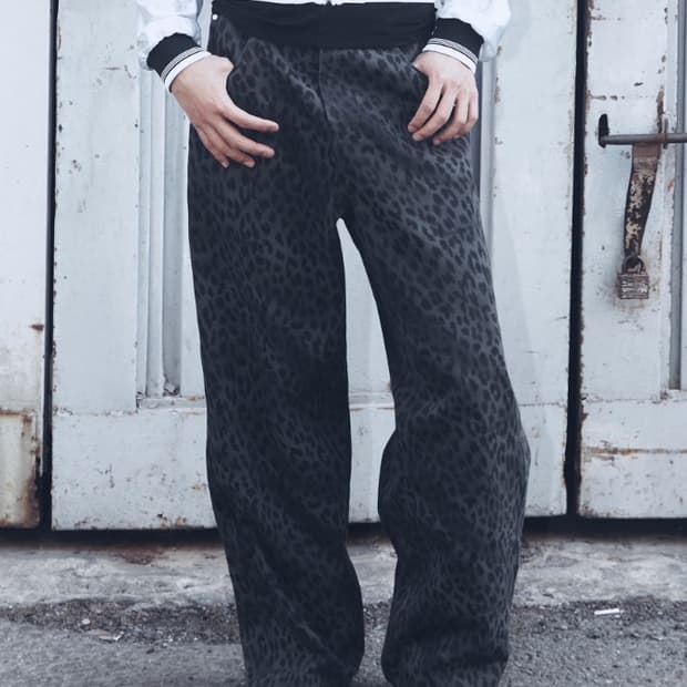 (구매)Leopard hopi lettering pants
