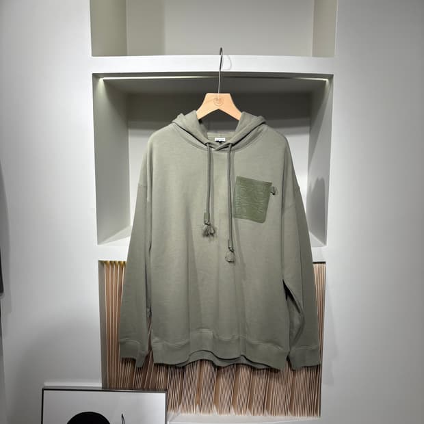 2XL / 로에베 아나그램 레더 패치 후드티