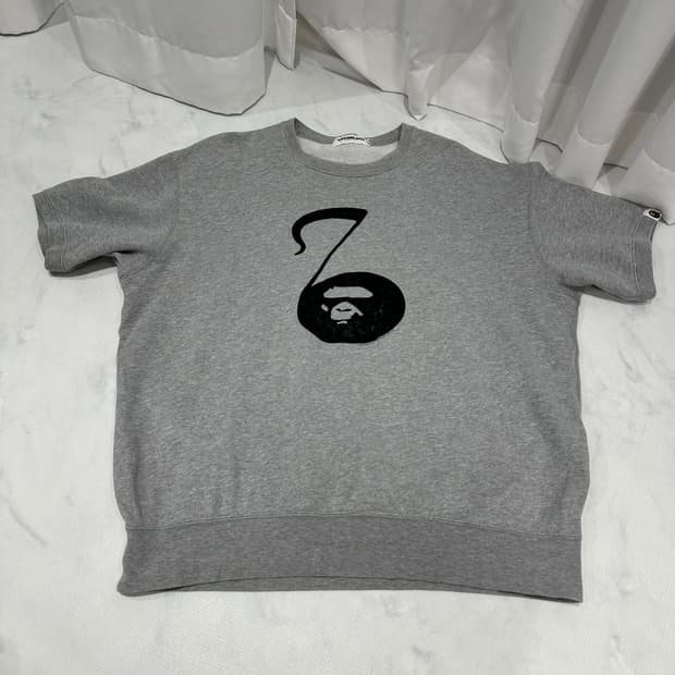 베이프 뮤직노트 스웻셔츠 L 사이즈