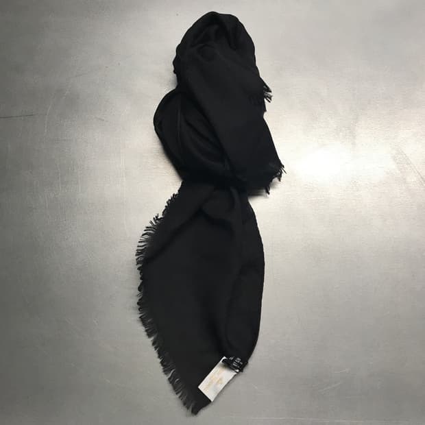 비비안웨스트우드 실크 혼방 스카프 블랙