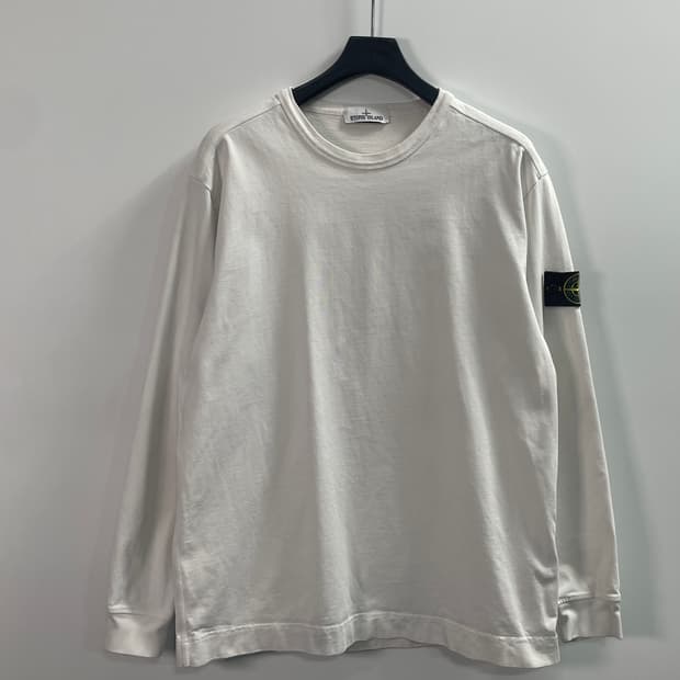 스톤아일랜드 와펜 맨투맨 긴팔티 (on.709)  