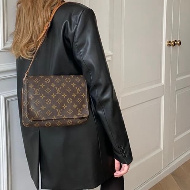 루이비통 모노그램 뮤젯 탱고 숄더백