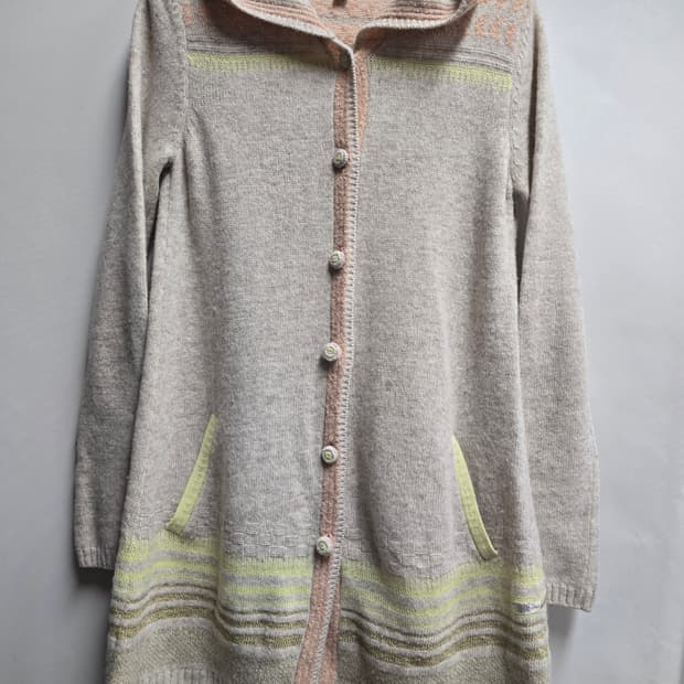 써스데이아일랜드 울 후드니트카디건 S