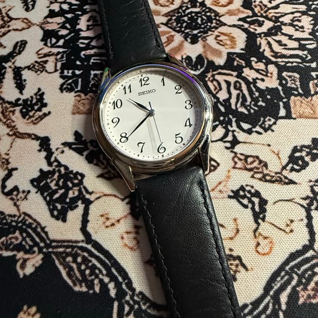 SEIKO 빈티지 쿼츠 시계