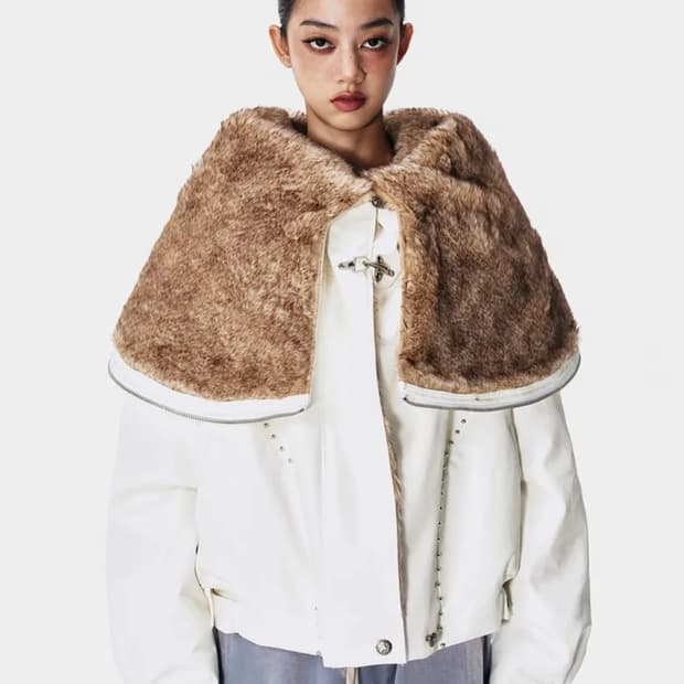 Yeel FOLD-OUT HOODIE SHAWL FUR JACKET WH