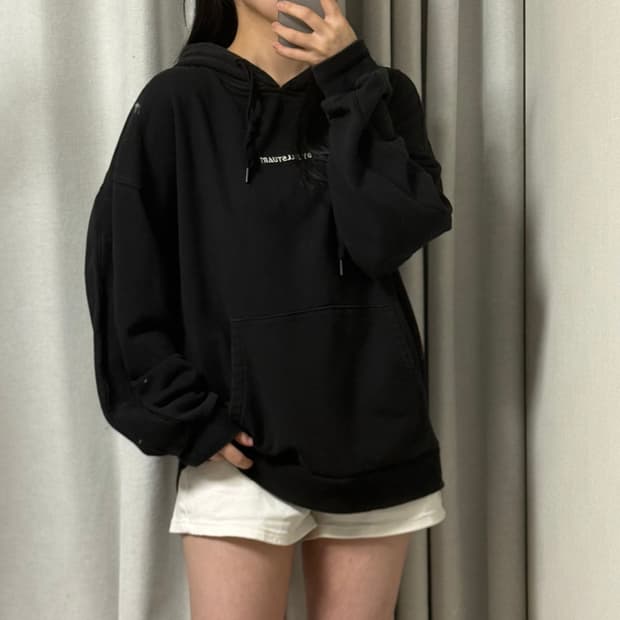 질 바이 질스튜어트 후드티