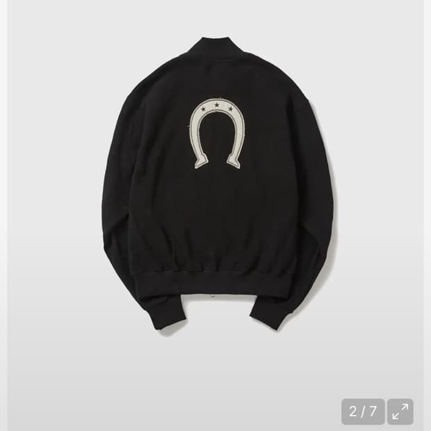 사일런트실러블 집업 구합니다 