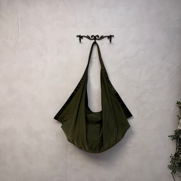 Khaki big nylon shoulder / cross bag