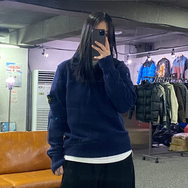 스톤아일랜드 네이비 하프 버튼 반집업 니트 B3900 