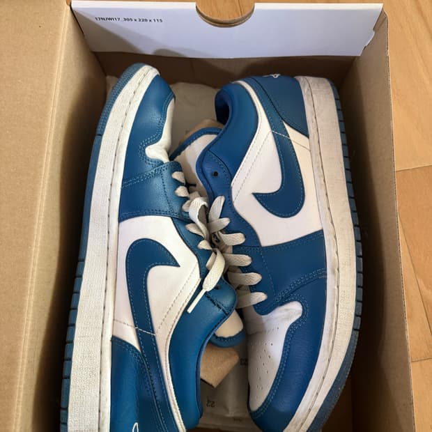 조던 1 로우 화이트 다크 마리나 블루 🐠