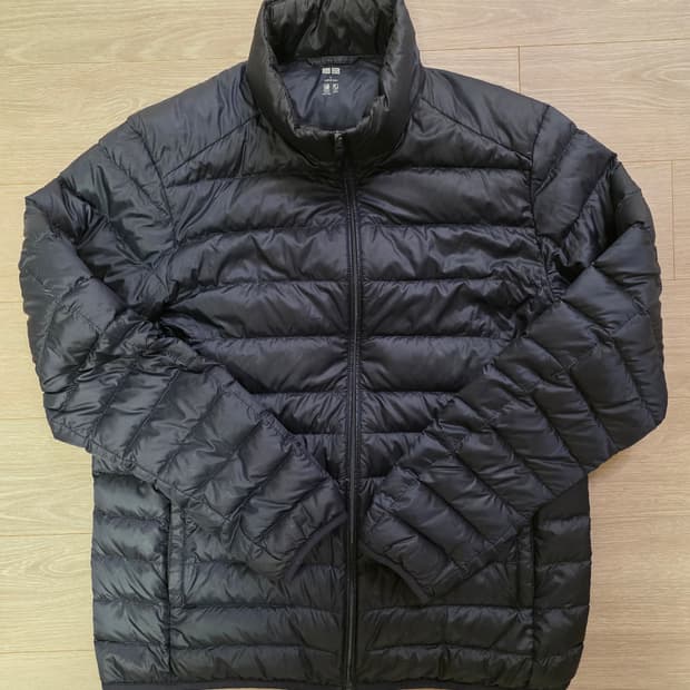 유니클로 경량패딩 Black L(100)
