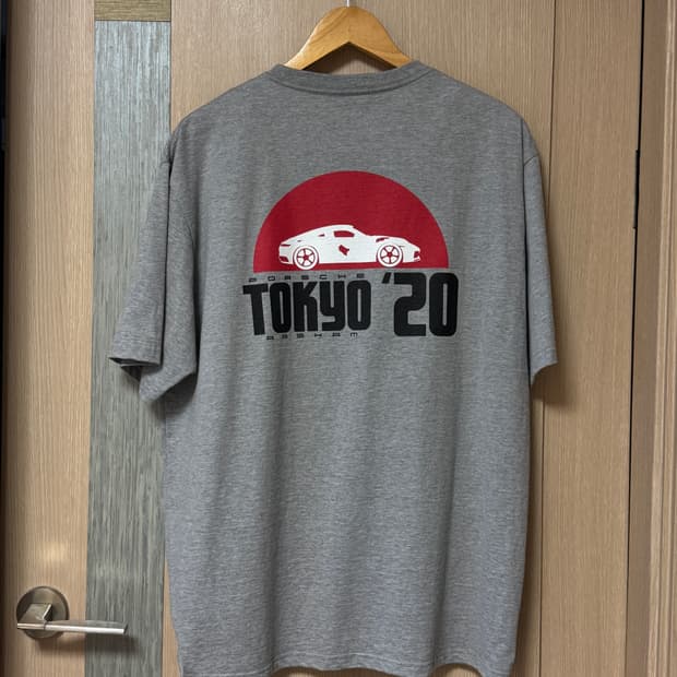 다니엘 아샴 x 포르쉐 터보 도쿄 20 티셔츠