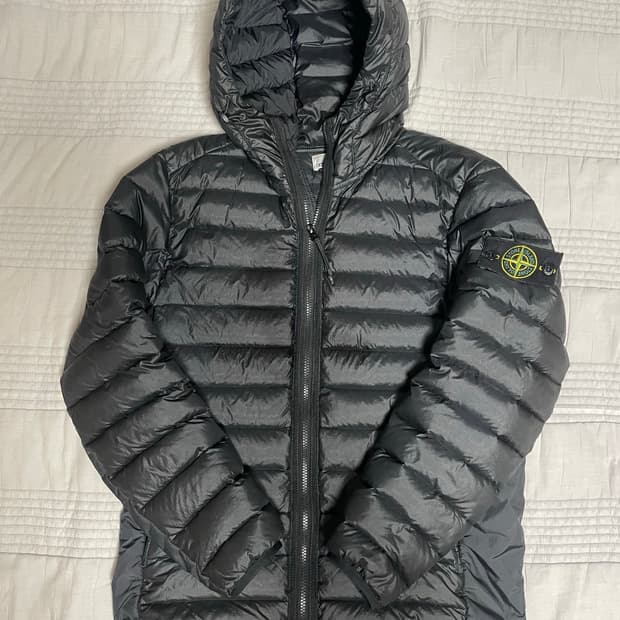 24fw 스톤아일랜드 룸우븐 경량패딩 M