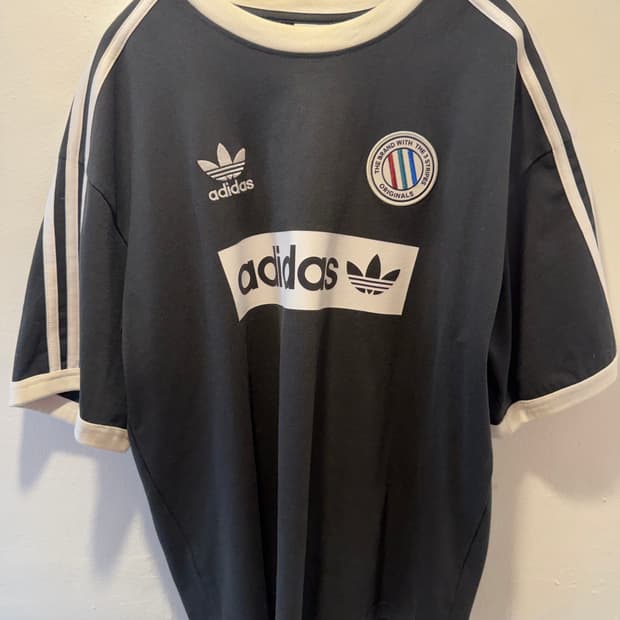 아디다스 레트로 반팔