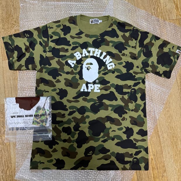 베이프 컬리지 1st 카모 그린 반팔티셔츠 2XL