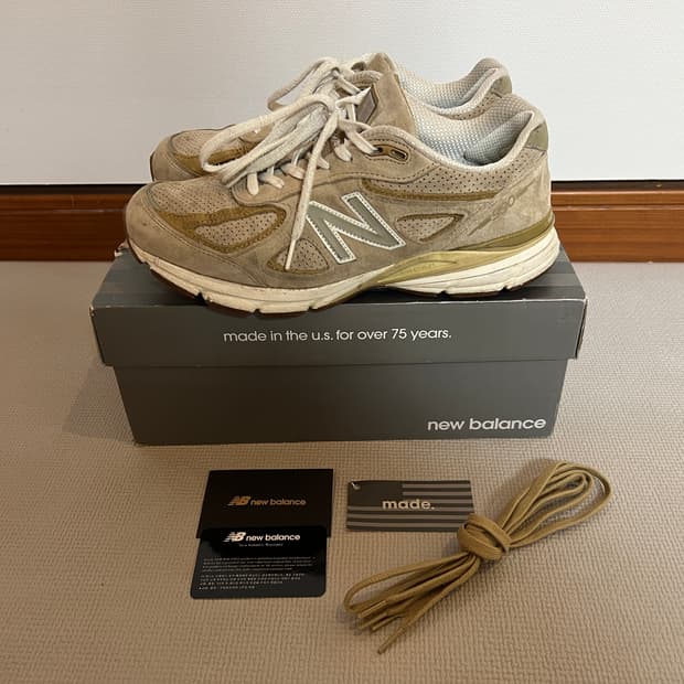 무료배송 - Made in USA 뉴발란스 990v4(탄) 270