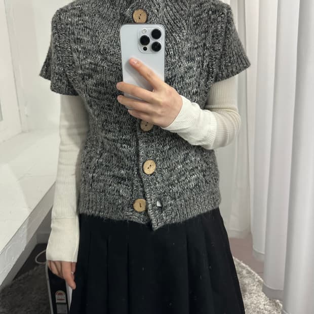 button knit cardigan