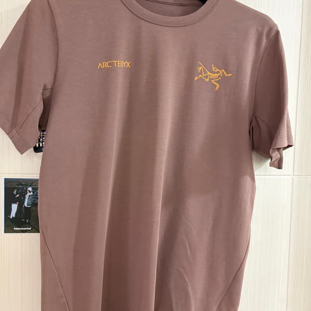 아크테릭스 반팔티셔츠