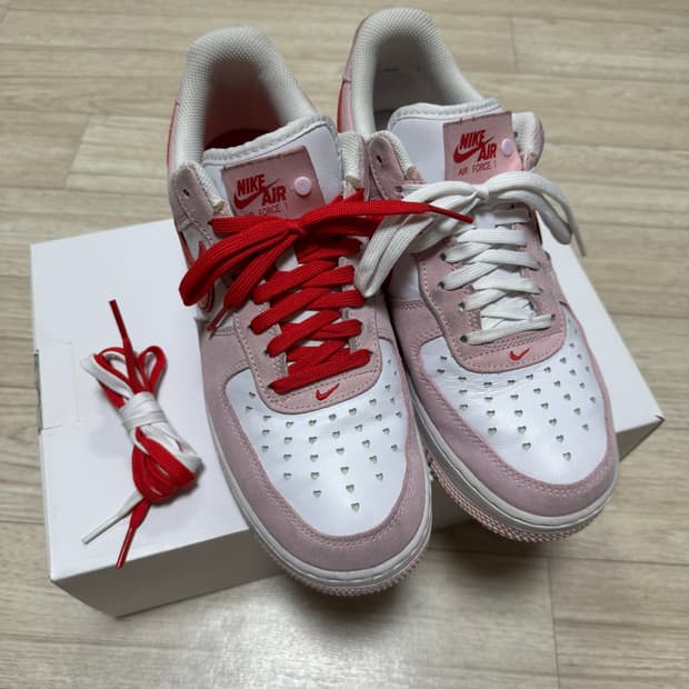 265 나이키 에어포스 발렌타인 데이 핑크