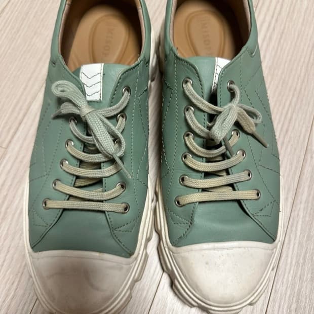 (270) 미소페 스니커즈