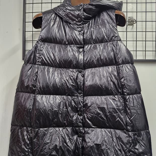 95-100L/66-77 ADD 유광 후드 다운 조끼 패딩.