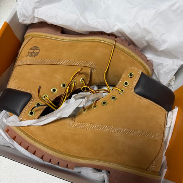 팀버랜드 프리미엄 6인치 워터프루프 와이드 10061 255(7.5)