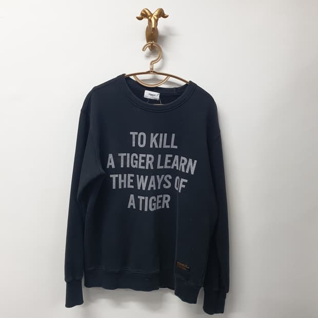 에스피오나지 스웻셔츠