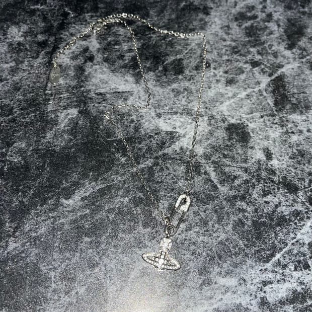 [Vivienne Westwood]비비안웨스트우드 루크리르 목걸이