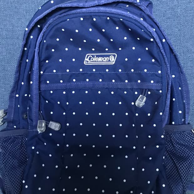 Coleman 콜맨 도트 백팩 네이비 파랑