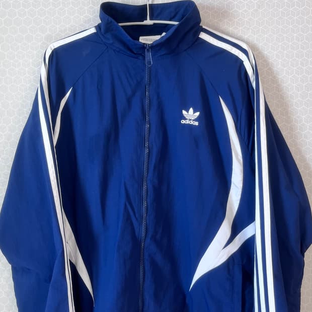 아디다스 아카이브 트랙탑