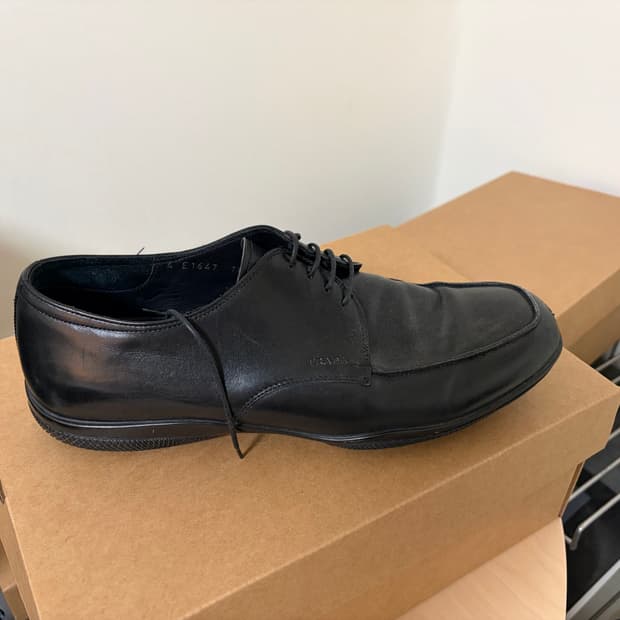 프라다 빈티지 더비