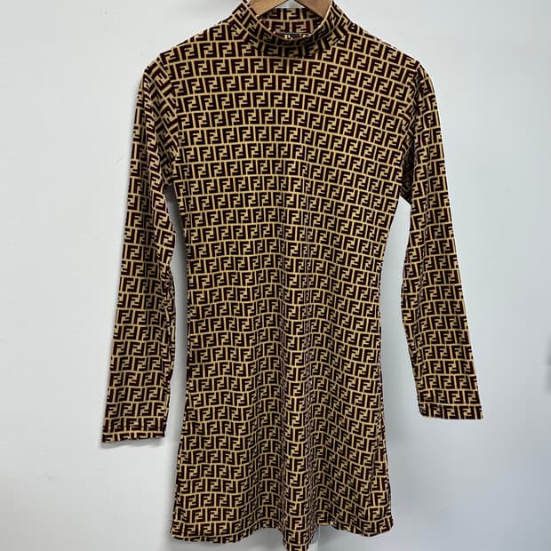 펜디 주카로고 하이넥 벨벳 원피스