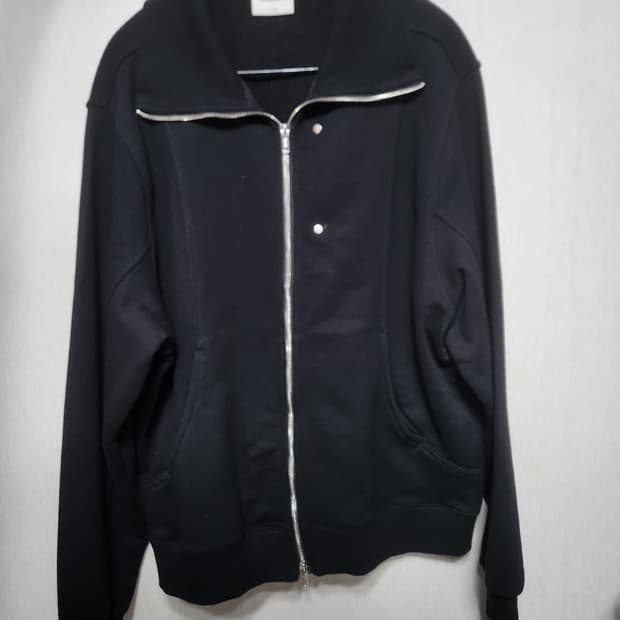 키뮤어 커브드 오버핏 빅카라 집업 L