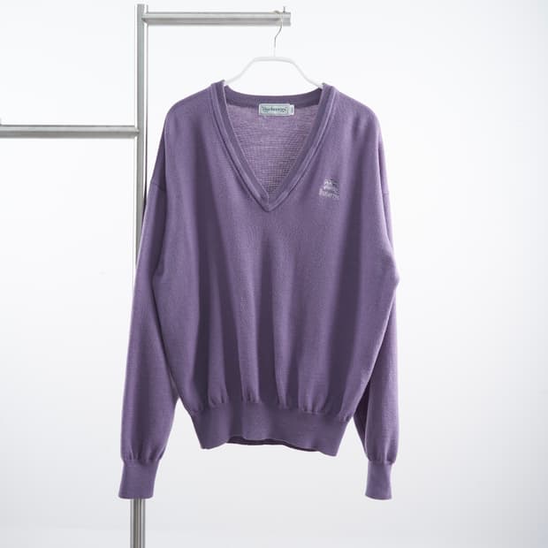 Burberry 로고 퍼플 브이넥 울 니트