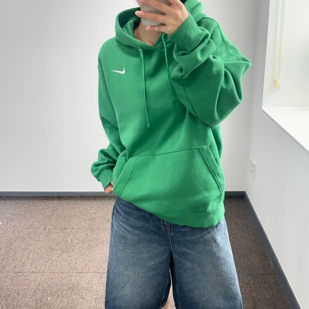 Nike 나이키 스몰로고 그린 후드티