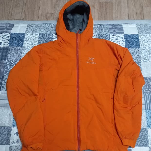 아크테릭스 아톰 후디 오렌지 L(실용105)