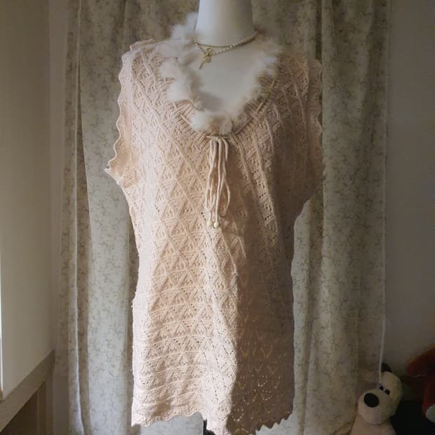 [모리걸] 레이스 펀칭 니트 조끼 블라우스