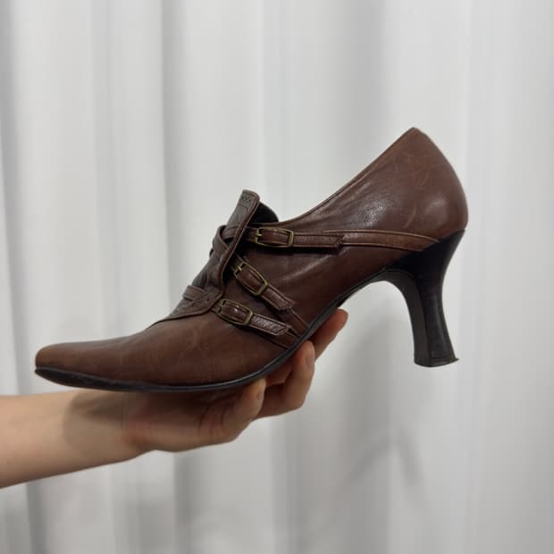 elegance buckle leather heels