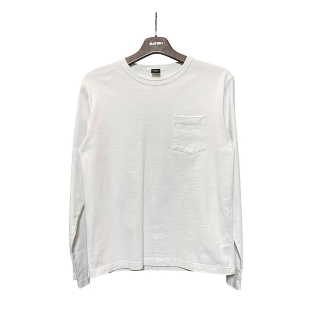 아비렉스 무지 롱슬리브 티셔츠 원포켓 소매 자수 디테일 화이트