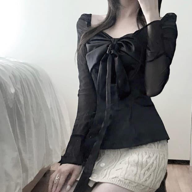 힐다 고희 실키 스완블라우스 블랙