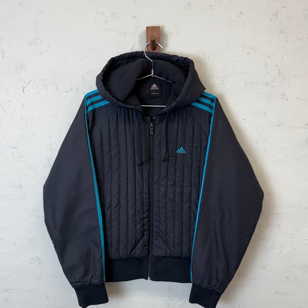 아디다스 올드스쿨 퀼티드 삼선 후드점퍼