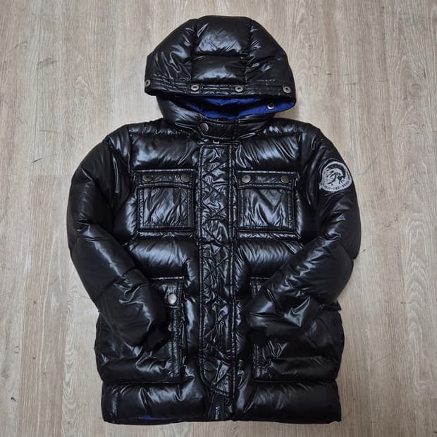 디젤 키즈 유광 와펜 다운 후드 패딩 점퍼