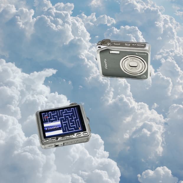 FujiFilm Finepix V10 게임기 디카