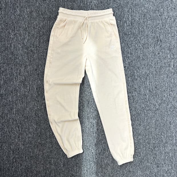 아디다스 베이지 파이어버드 기모 조거 팬츠