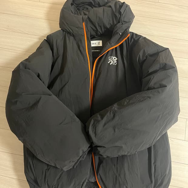 로에베x온러닝 / 테크니컬 푸퍼자켓 / M