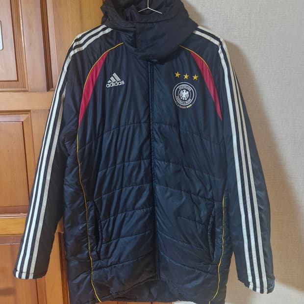 아디다스 독일 축구 국가대표팀 폴리 패딩 100