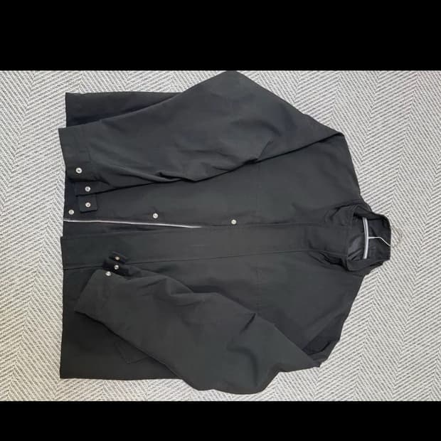 TNGT 블랙 오버핏 하이넥 쉘파카